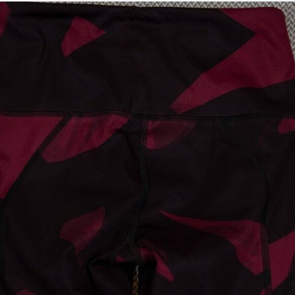 Lululemon All Sport Crop Patterned Backspin Stroke Dashing Purple Leggings 2 - Picture 8 of 12